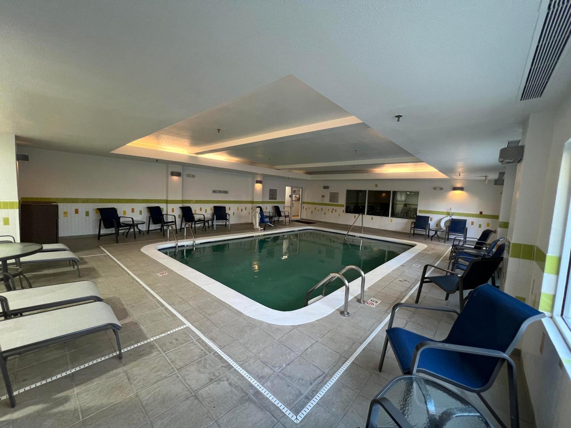 Country Inn & Suites By Radisson, Lsu - Medical Corridor Батон-Руж Экстерьер фото