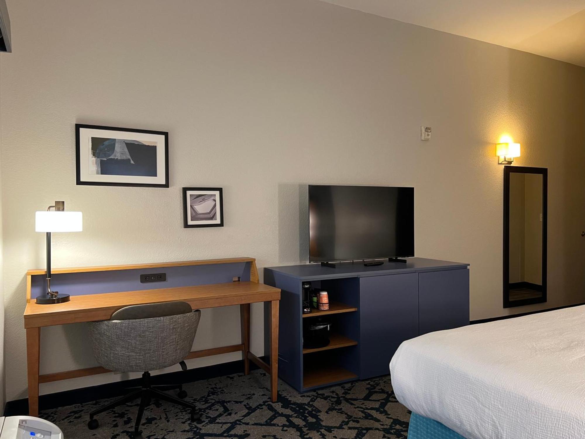 Country Inn & Suites By Radisson, Lsu - Medical Corridor Батон-Руж Экстерьер фото