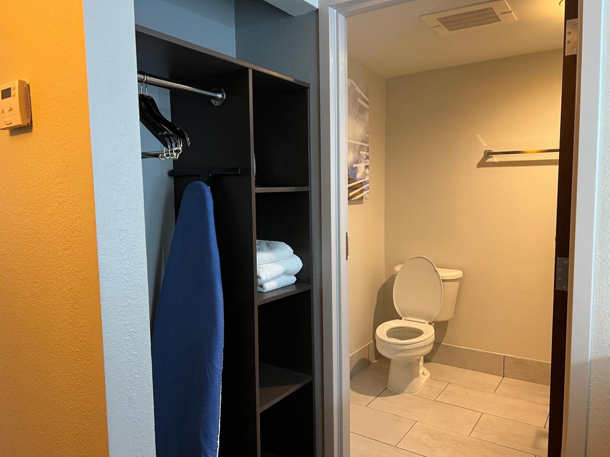 Country Inn & Suites By Radisson, Lsu - Medical Corridor Батон-Руж Экстерьер фото