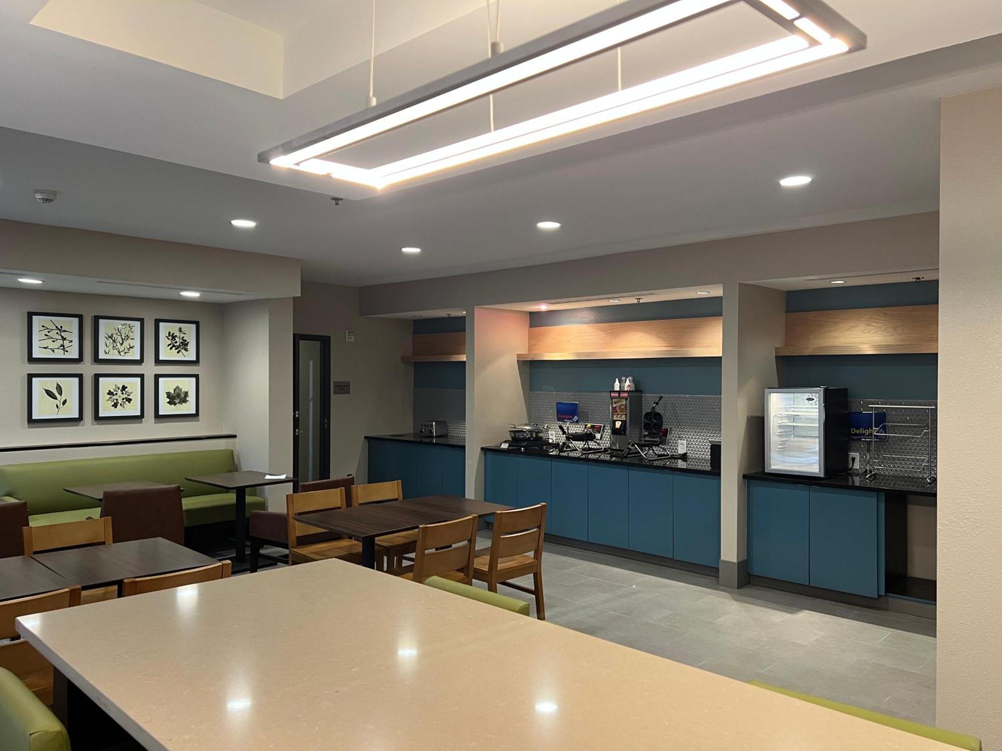 Country Inn & Suites By Radisson, Lsu - Medical Corridor Батон-Руж Экстерьер фото