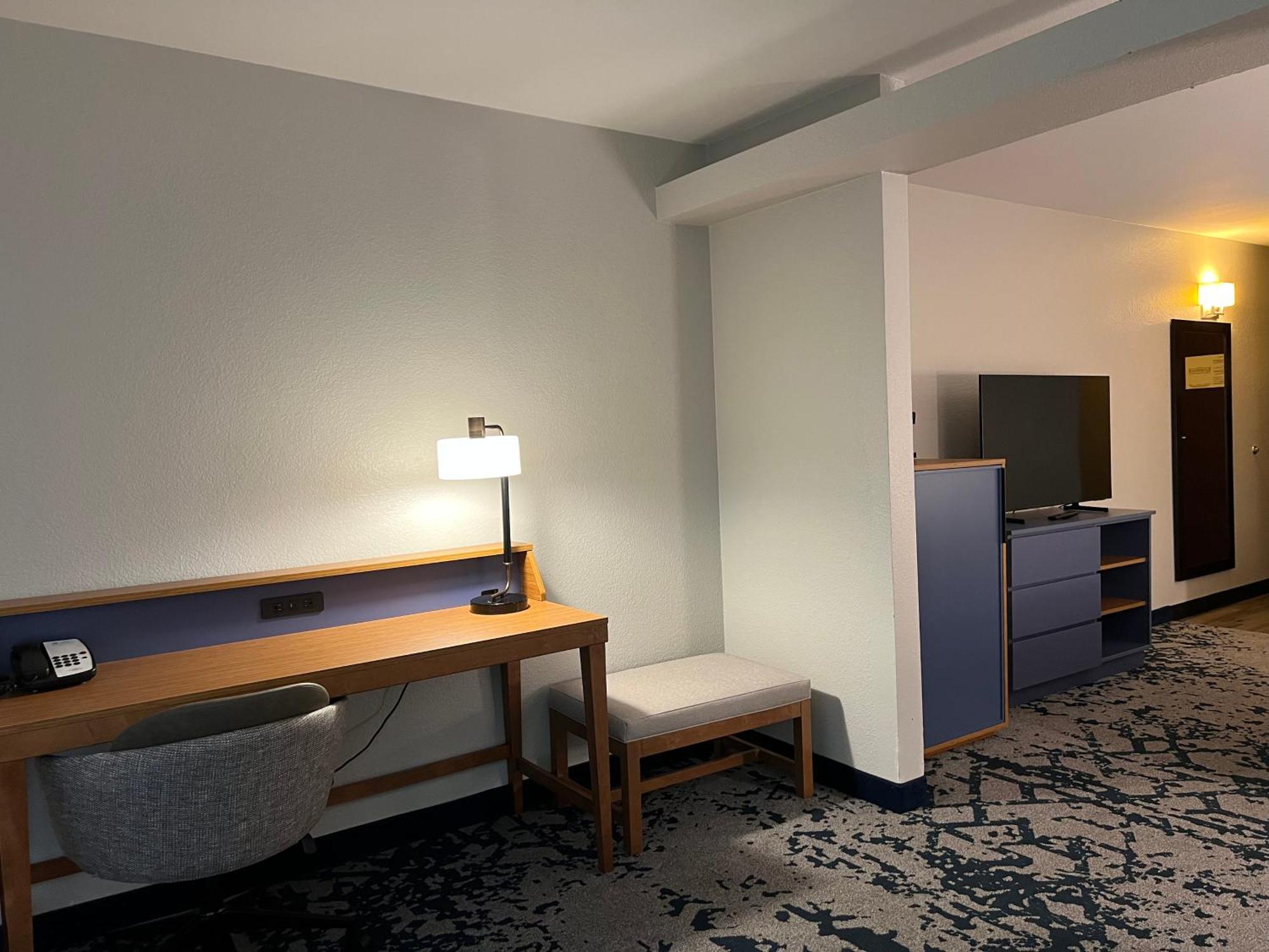 Country Inn & Suites By Radisson, Lsu - Medical Corridor Батон-Руж Экстерьер фото